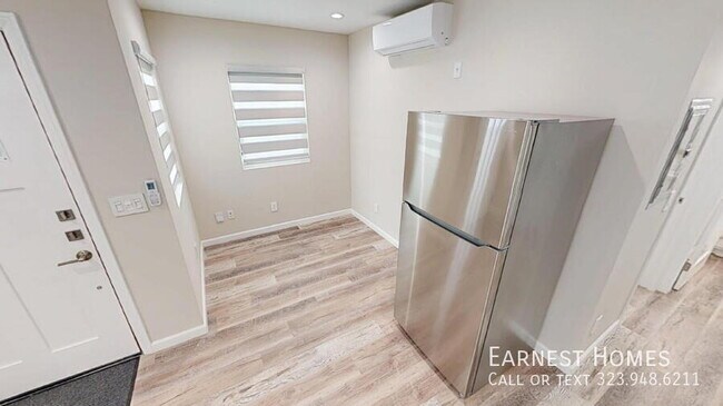 Foto del edificio - 2811 W 46th St