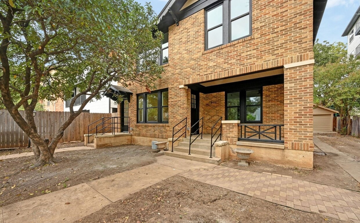 Foto principal - Top of the line House in West Campus for A...