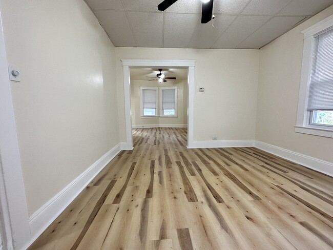 Building Photo - 466 Chestnut St