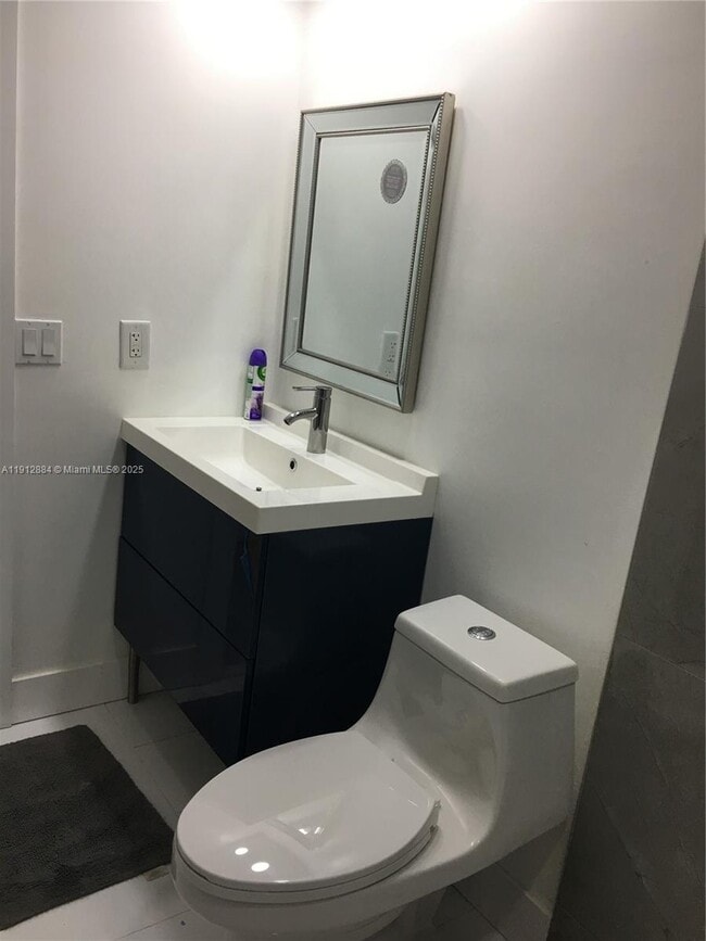 Building Photo - 22085 Cocoa Palm Way