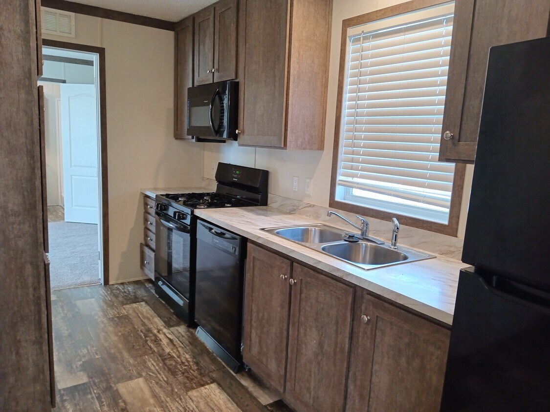 Foto principal - 5212 Champagne Dr