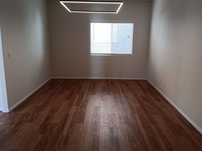 Foto del edificio - 3 Bedroom, 2.5 Bathroom Home! Schedule a Showing Today!