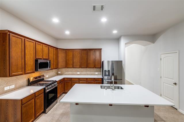 Building Photo - 5108 Grove Cove Dr