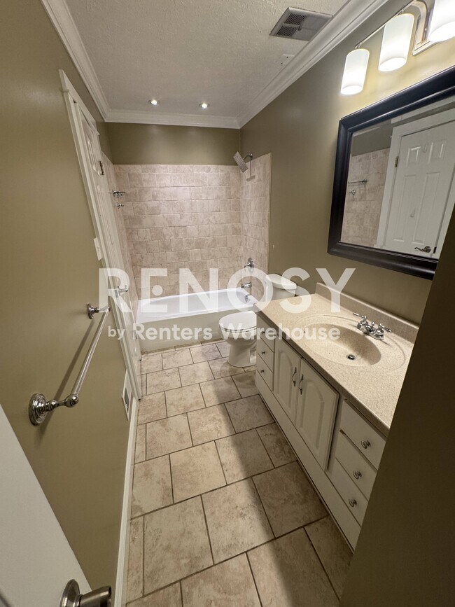 Building Photo - 325 Rambling Ridge Ct