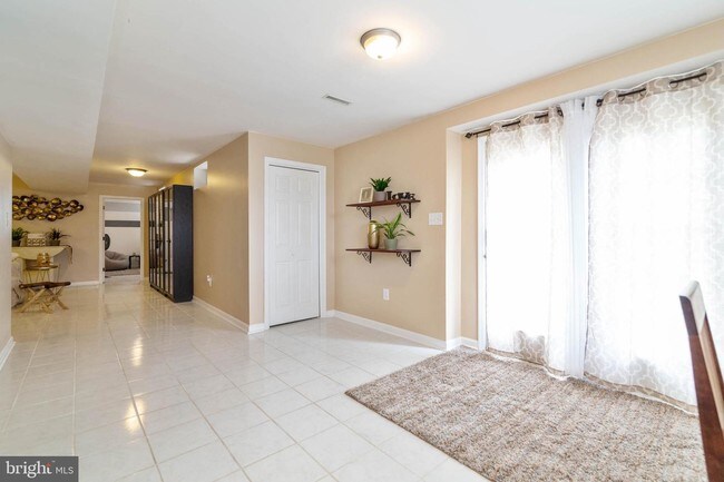 Building Photo - 5700 Woodbine Court
