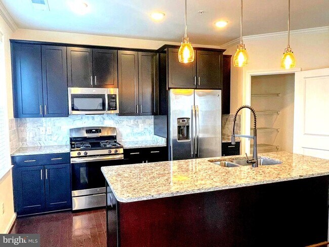 Building Photo - 24558 Rosebay Terrace
