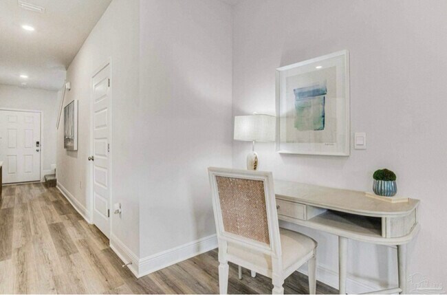 Foto del edificio - 4083 Pendragon Cir