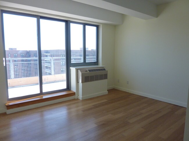 Foto del edificio - 2750 E 12th St