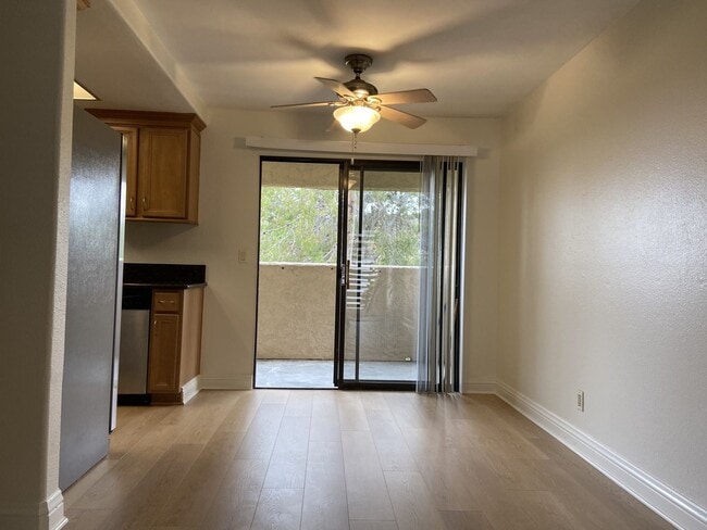 Building Photo - 2 Bedroom, 2 Bath, Downstairs Condo!