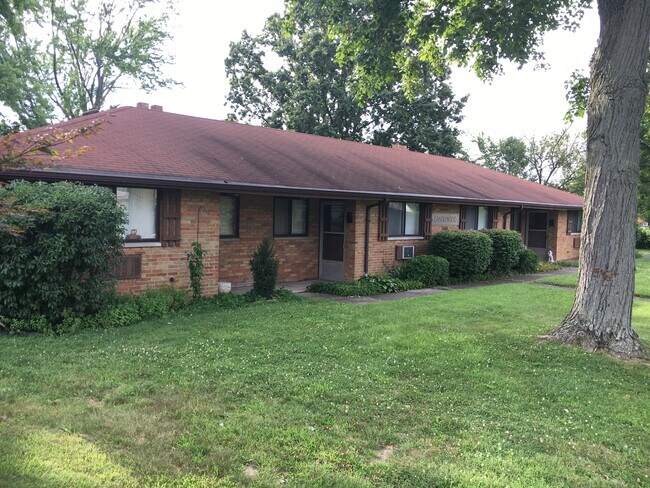 Foto del edificio - 2251 Candlewood Dr