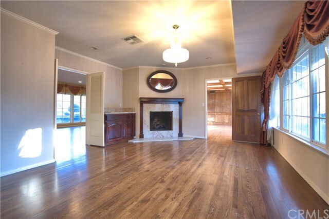 Building Photo - 1327 Oak Meadow Rd