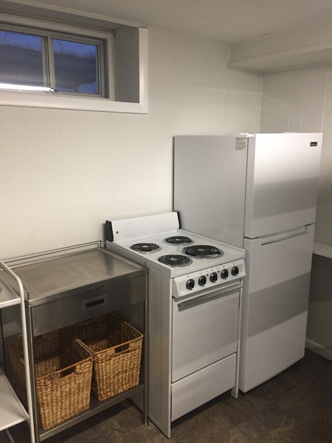 Kitchen - 5801 Vincent Ave S