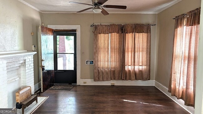 Building Photo - 672 Bowden St