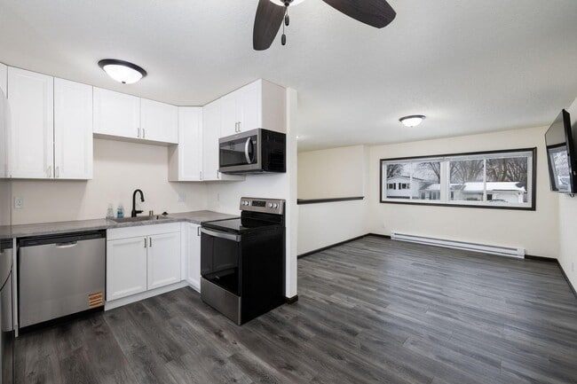 Building Photo - 419 Campfire Dr