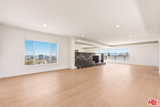 Foto del edificio - 1682 Larco Way