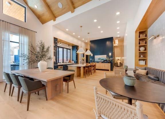 Foto del edificio - 2908 E Howard Ln