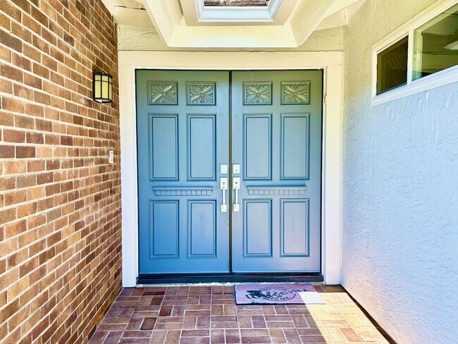 Building Photo - FOR RENT Call For Availability 3Br/3Ba 2128 Sqft Fully Furnished Del Mar Heights Vacation Home, C...