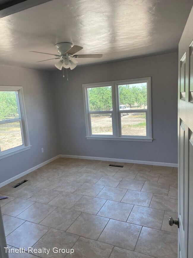 Foto del edificio - 5 br, 2 bath House - 5781 Grove Ave.