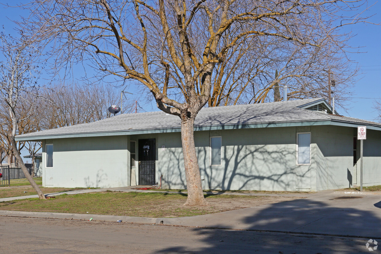 Building Photo - San Joaquin Apartments