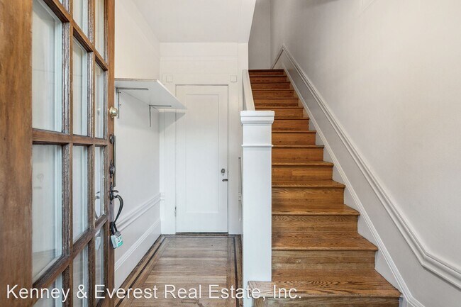 Building Photo - 3 br, 2 bath House - 678 Church Street