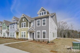 Building Photo - 13126 Settlers Trail Ct