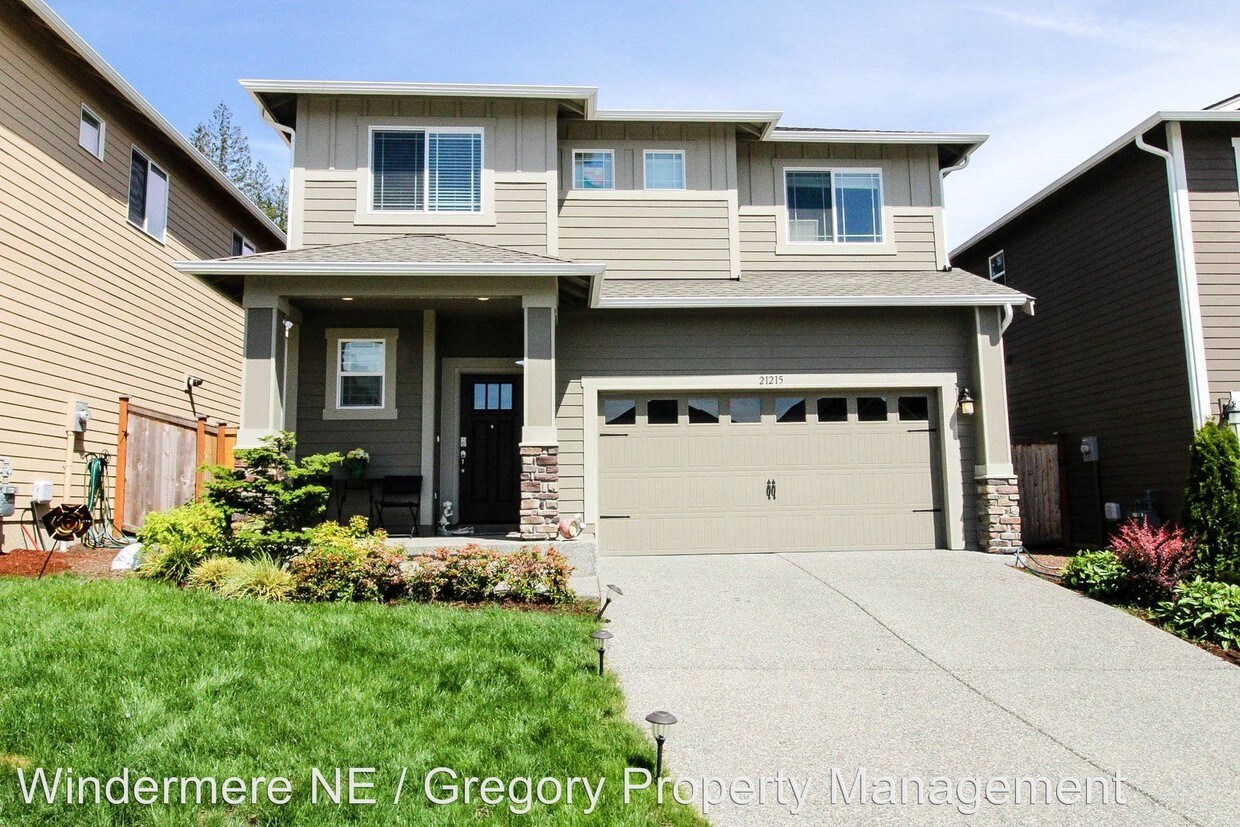 Primary Photo - 4 br, 2.5 bath House - 21215 41st Ave SE