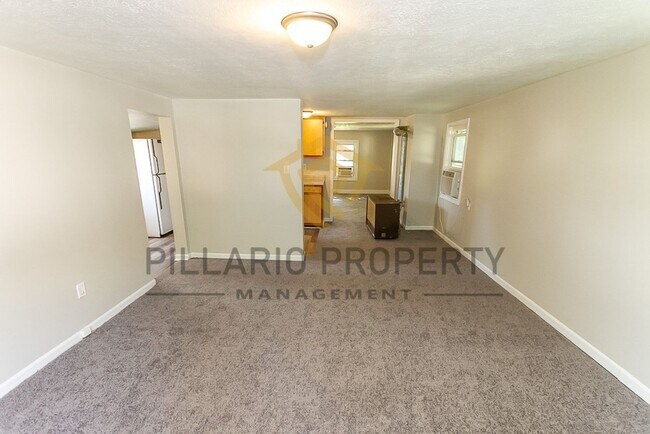 Building Photo - 52-52-52-52 S Greenwood St