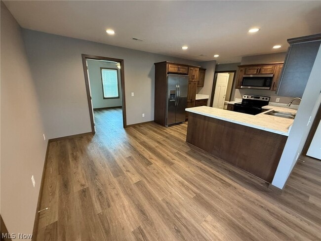 Building Photo - 244 Allen Ln SE