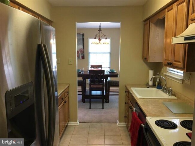 Foto del edificio - 627A Palmer Ln