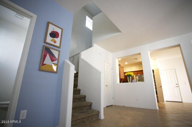 Foto del edificio - 2680 N 73rd Glen