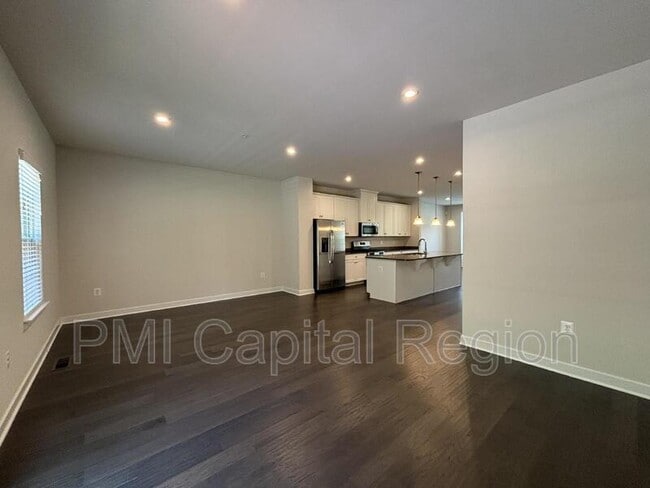Building Photo - 1738 Whitehall Dr
