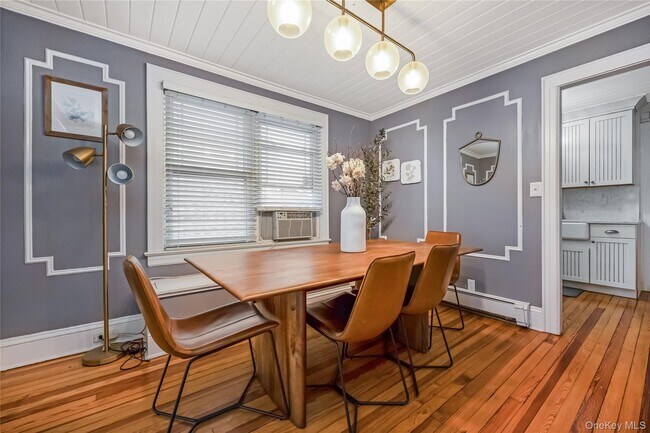 Building Photo - 96 Oregon St