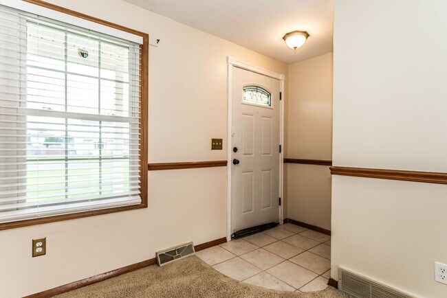 Foto del edificio - 7934 Davis Rd N