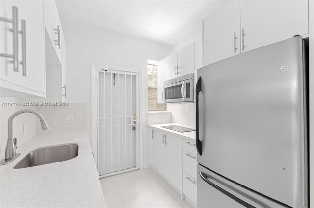 Foto del edificio - 825 Jefferson Ave