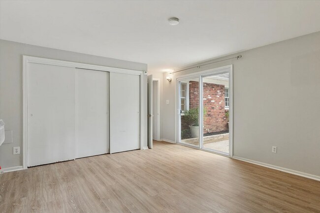 Foto del edificio - 6 Bedroom/3 Bathroom Available in Wayne!