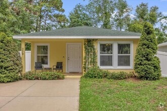 Building Photo - 339 Chinaberry Ave