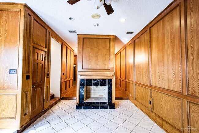 Building Photo - 3100 S 2nd St