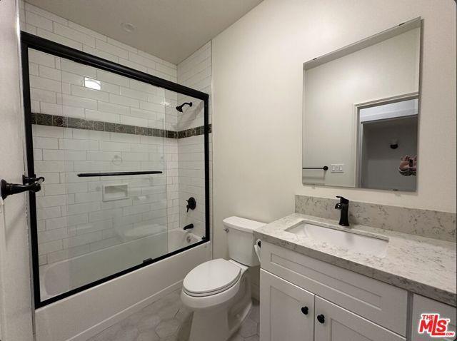 Foto del edificio - 6367 W 6th St