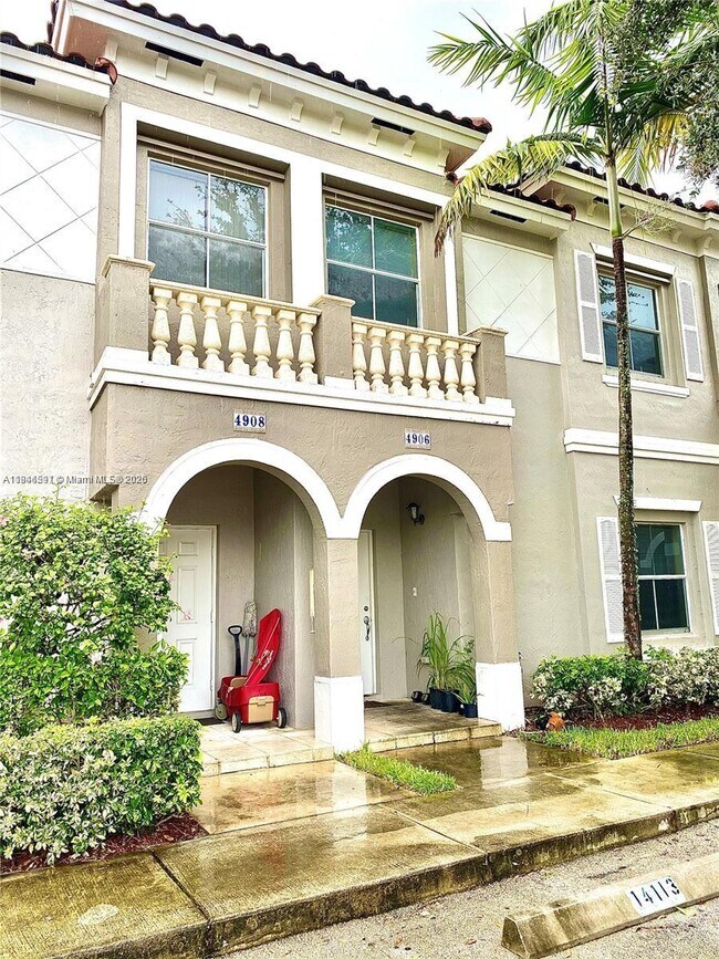 Foto del edificio - 4908 SW 141st Ave