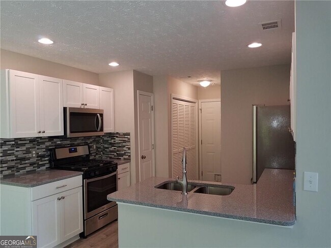 Building Photo - 13516 Aventide Ln