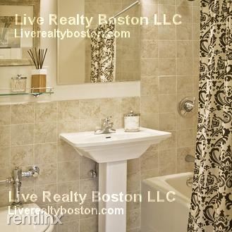 Building Photo - 12 Camelot Ct