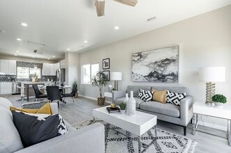Building Photo - 4447 Hedionda Ct