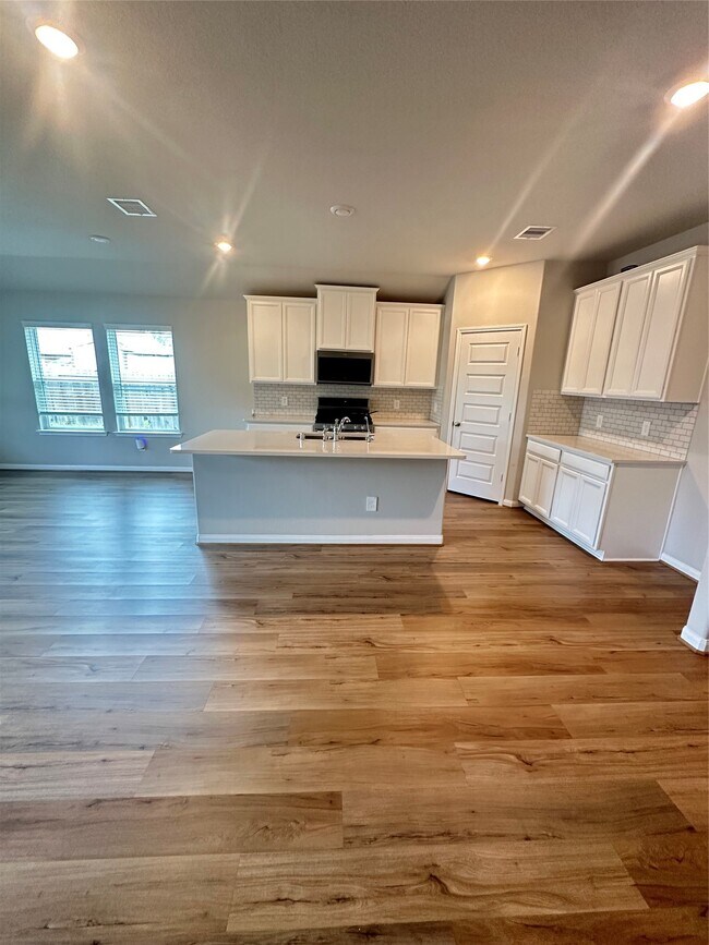 Foto del edificio - 3435 Dry Creek Dr