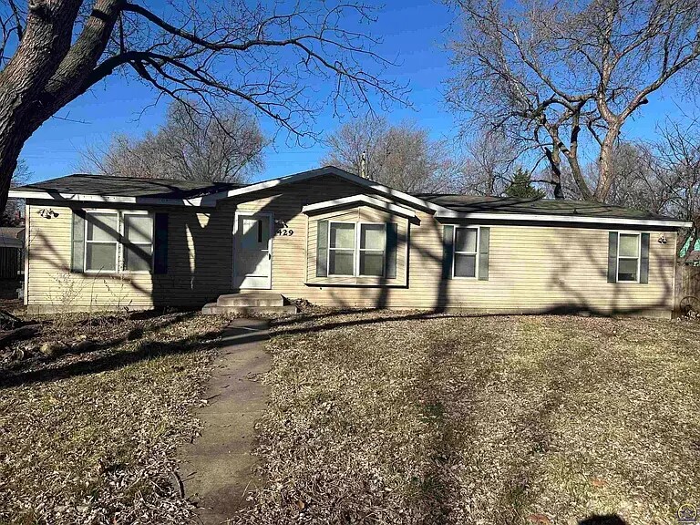 Primary Photo - 429 NE Grattan St