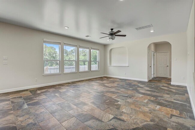 Foto del edificio - 309 Camperdown Elm Dr