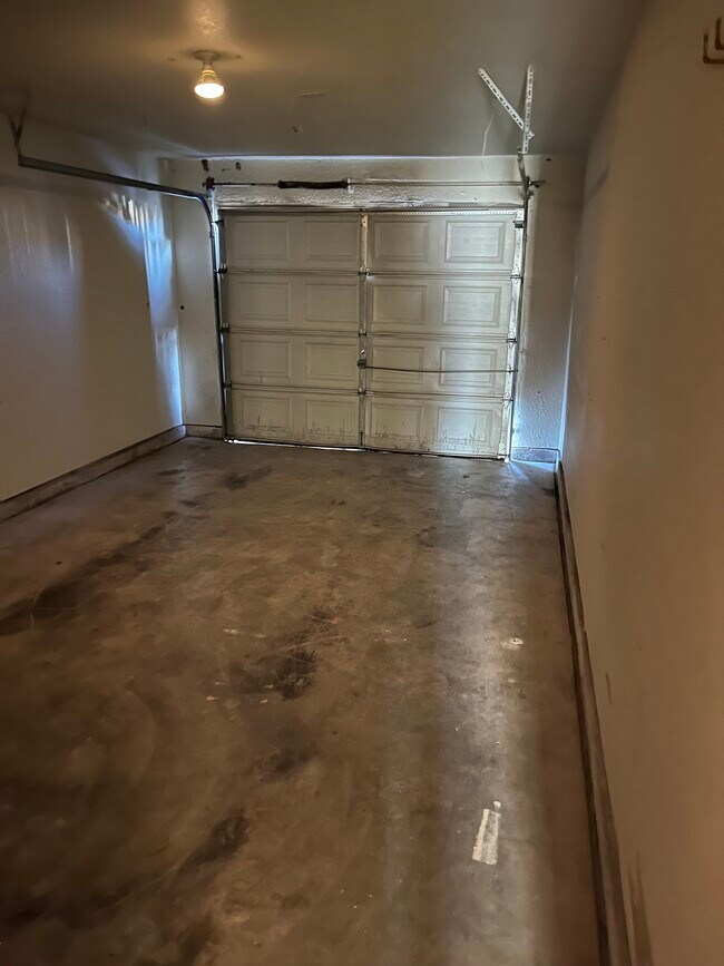 Building Photo - 3202 Ridgecrest Ct