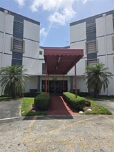 Building Photo - 5800 SW 127th Ave