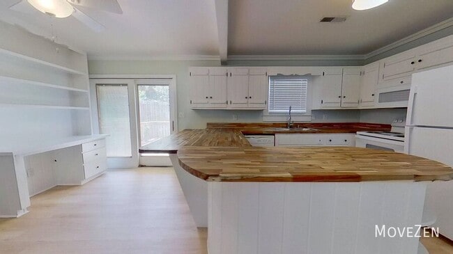 Building Photo - 109 Foxwood Ln