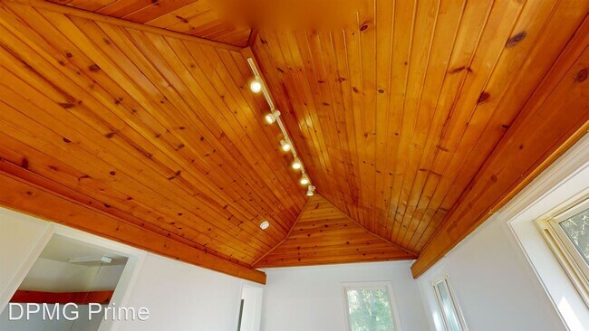 Foto del edificio - 1 br, 1 bath House - 2812 Vermont St.
