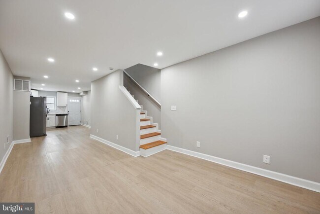 Foto del edificio - 1155 Washington Blvd